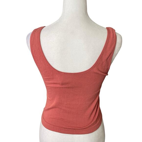 Old Navy Womens XL Ribbed Tank Top Seamless Salmon Pink Scoop Neck Tee Shirt - Picture 6 of 6